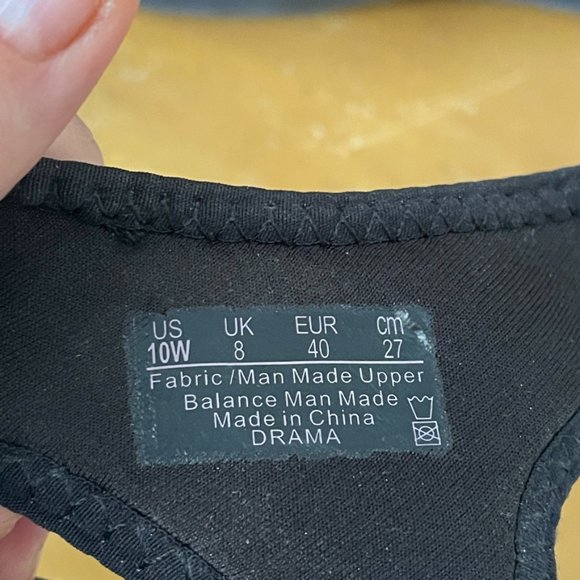 Bzees Comfort Wedge Sandal Black Crushed Velvet Open Toe Lightweight Drama 10W - Picture 2 of 11